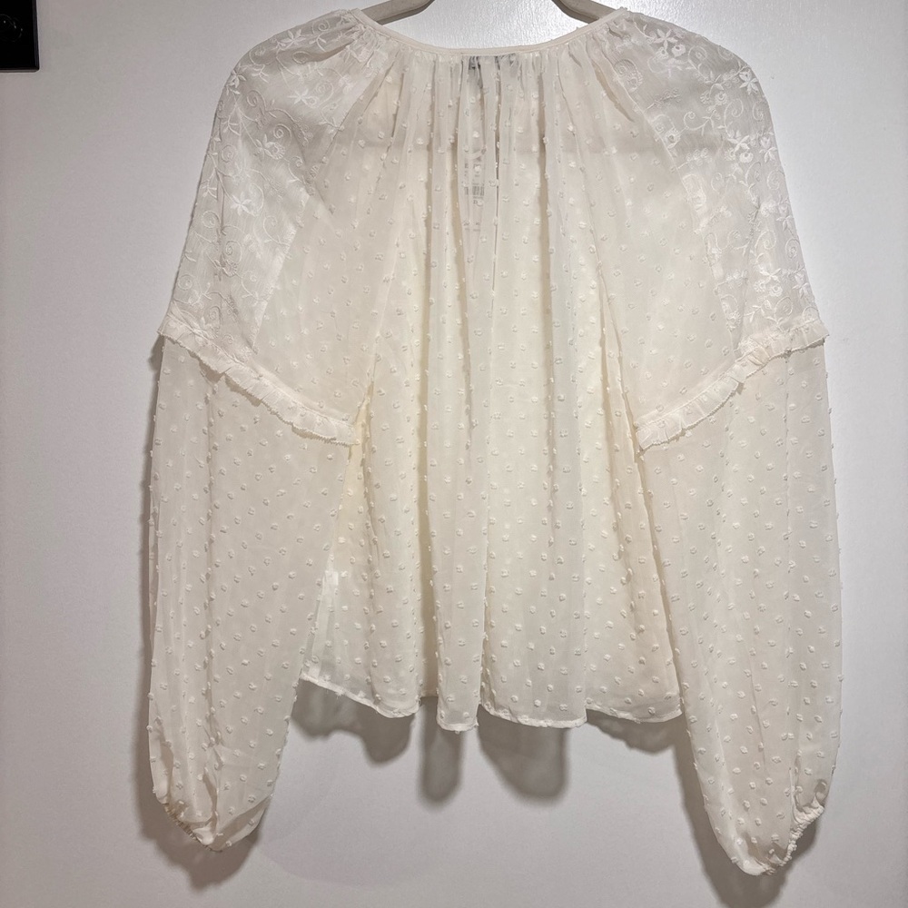 Express Polka Dot Ruffle Blouse - Picture 9 of 10